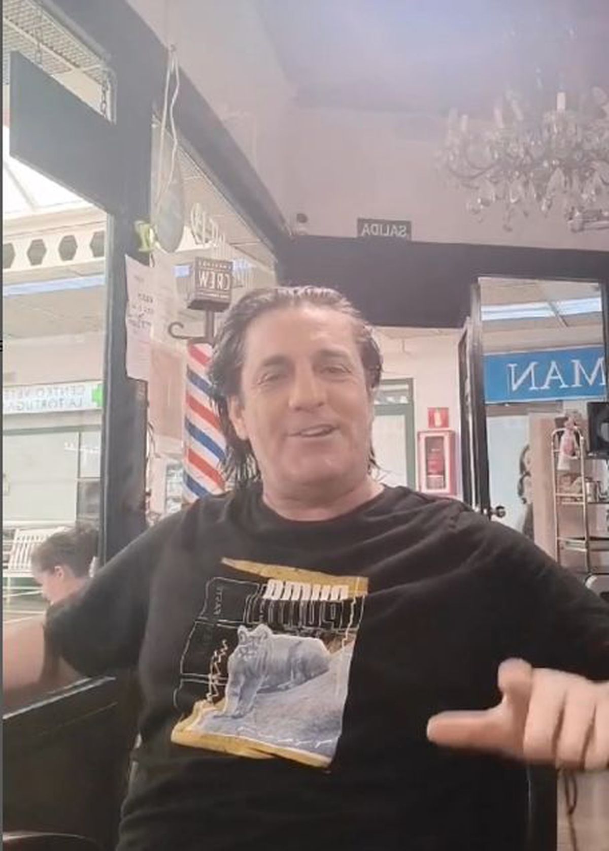 În 1987 termina în fața lui Hagi în cursa pentru Balonul de Aur, acum e agent imobiliar » Și-a schimbat și look-ul: „Samuraiul a plecat în vacanță!”