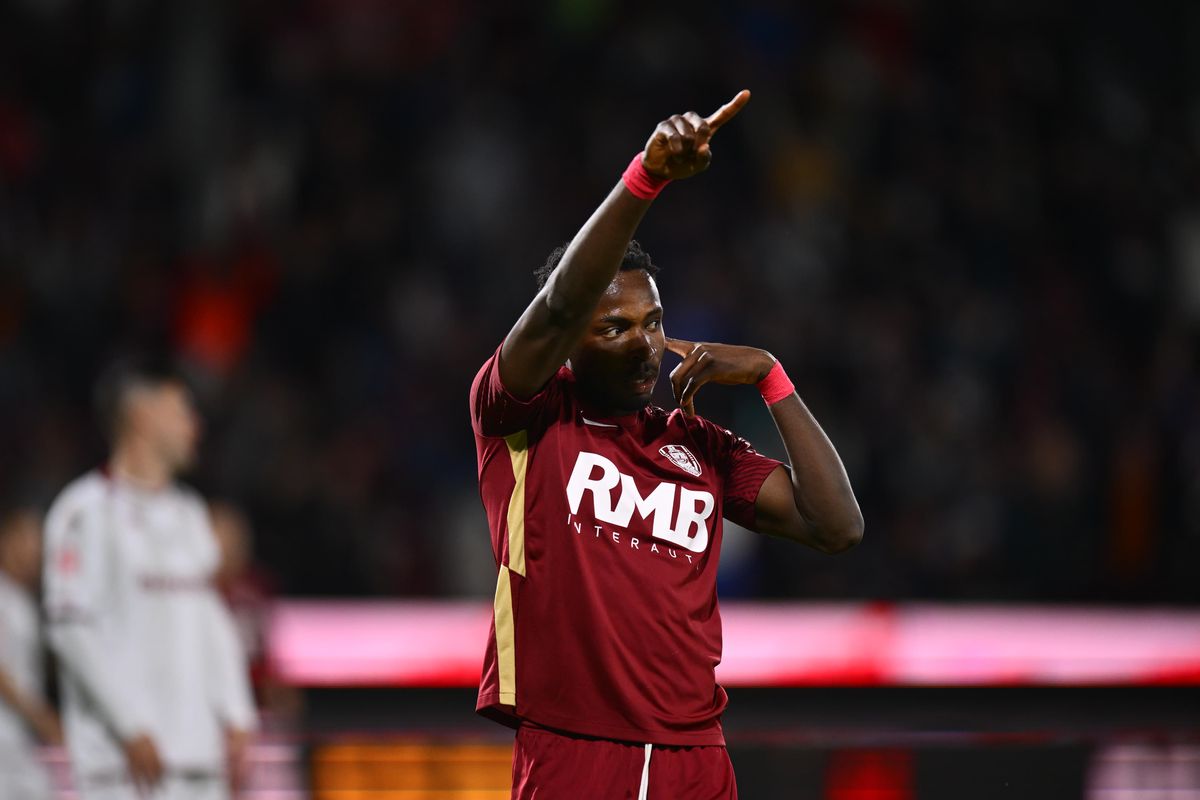 Primul meci, primul cartonaș » Criză de nervi a lui Dan Petrescu la CFR Cluj - Rapid