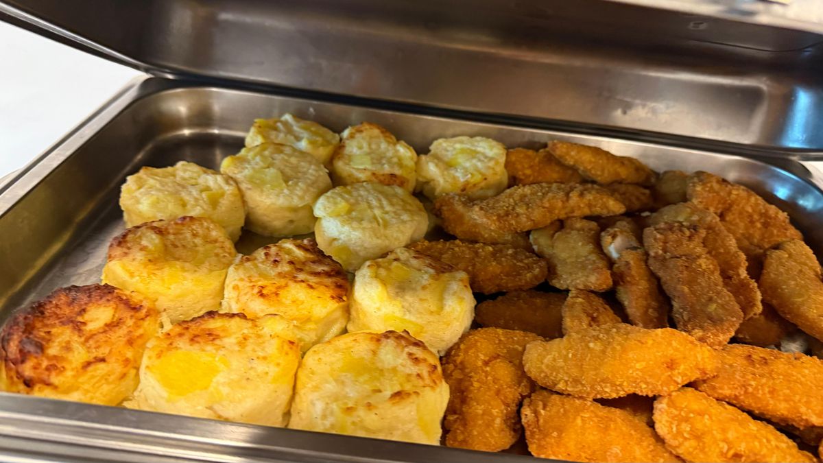 Ce meniu au primit fanii care au plătit 1.000 de lei la FCSB - Dinamo