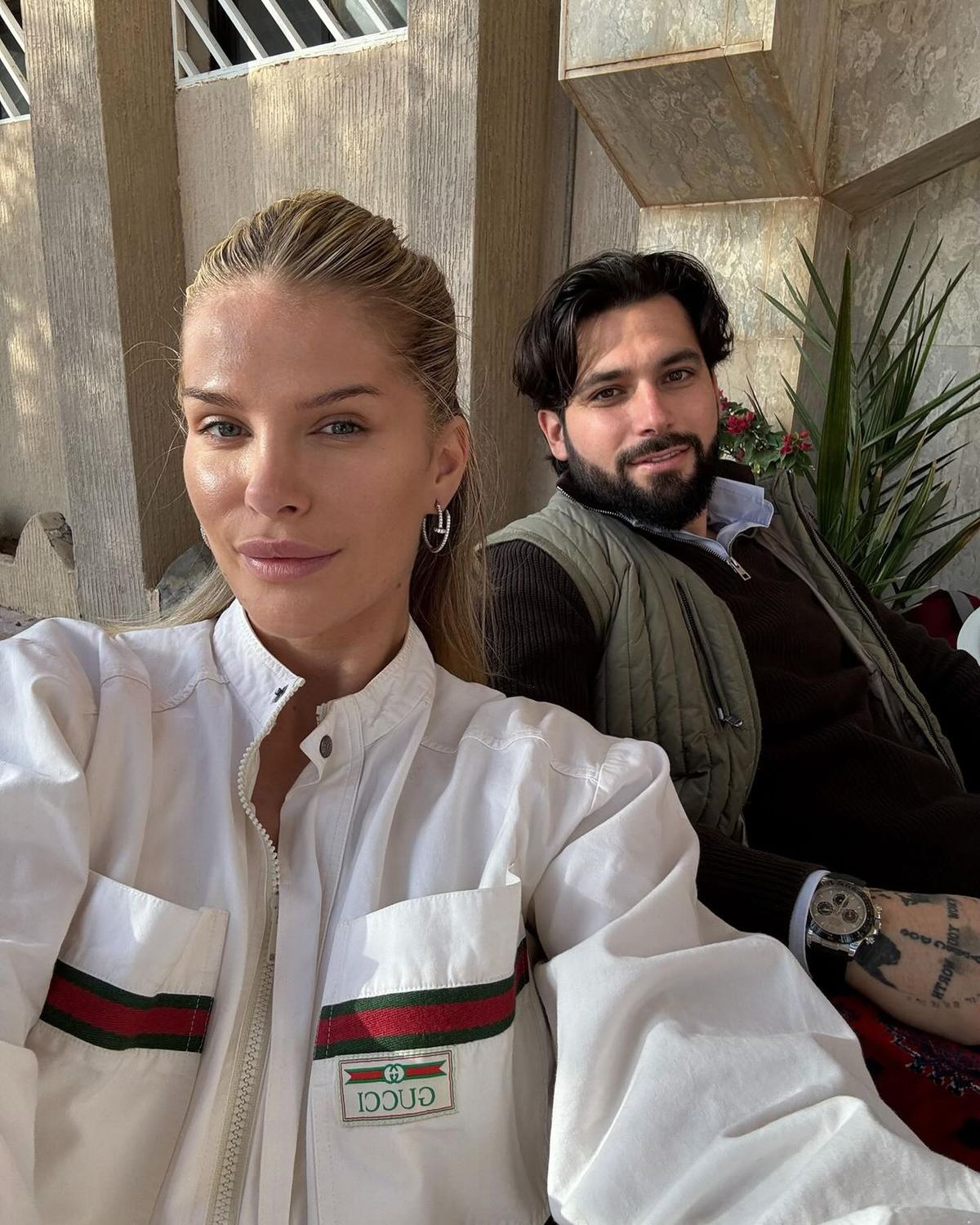 Fotbalistul care a investit în agricultură și-a schimbat religia pentru o frumoasă tânără din Serbia: a trecut la islam pentru Ajla