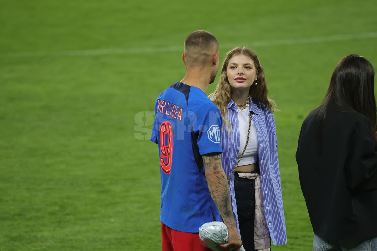 Love is in the air » Antonia și Daniel Bîrligea, momente tandre la finalul meciului FCSB - Dinamo