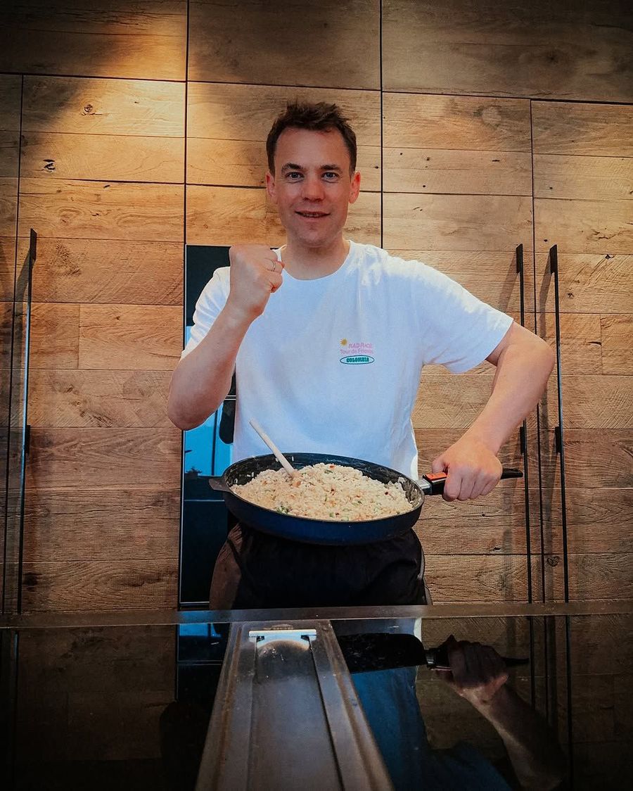 Leverkusen i-a stricat petrecerea lui Bayern » Doar 4 jucători la restaurant, Neuer a gătit acasă!