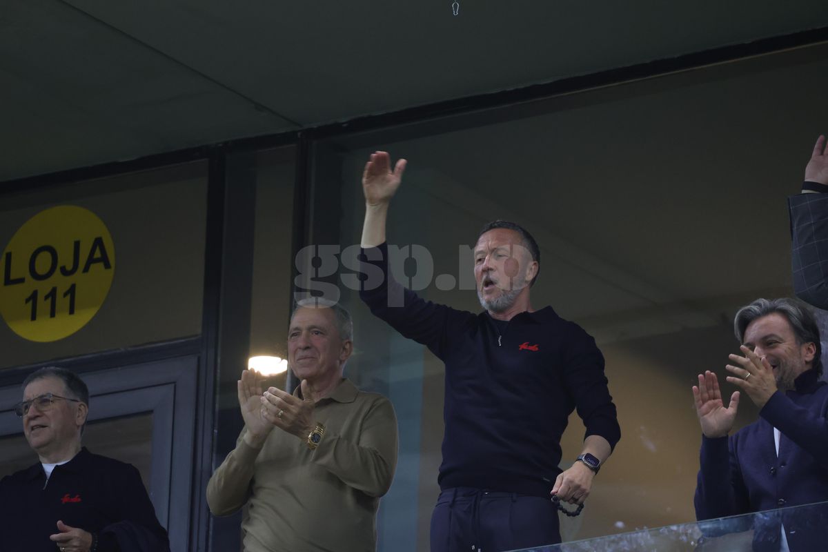 MM Stoica s-a luat de Caparco și Balaj după victoria cu Dinamo: „Așa e când te faci că muncești pe la emisiuni, dar stai acasă să mănânci ouă când echipa ta joacă meci de titlu”