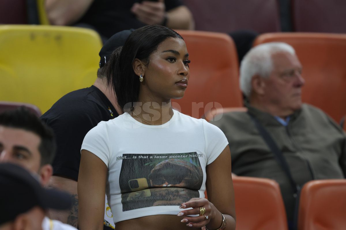 Soția lui Ngezana a atras din nou toate privirile pe Arena Națională » Cum a apărut la derby: detaliile surprinse în tribune