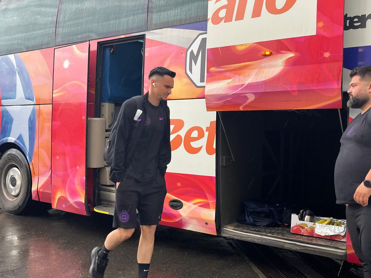 FCSB - Dinamo: sosire echipe