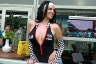 Ivana Knoll, schimbare drastică de look » Greu de recunoscut, în boxa echipei de Formula 1