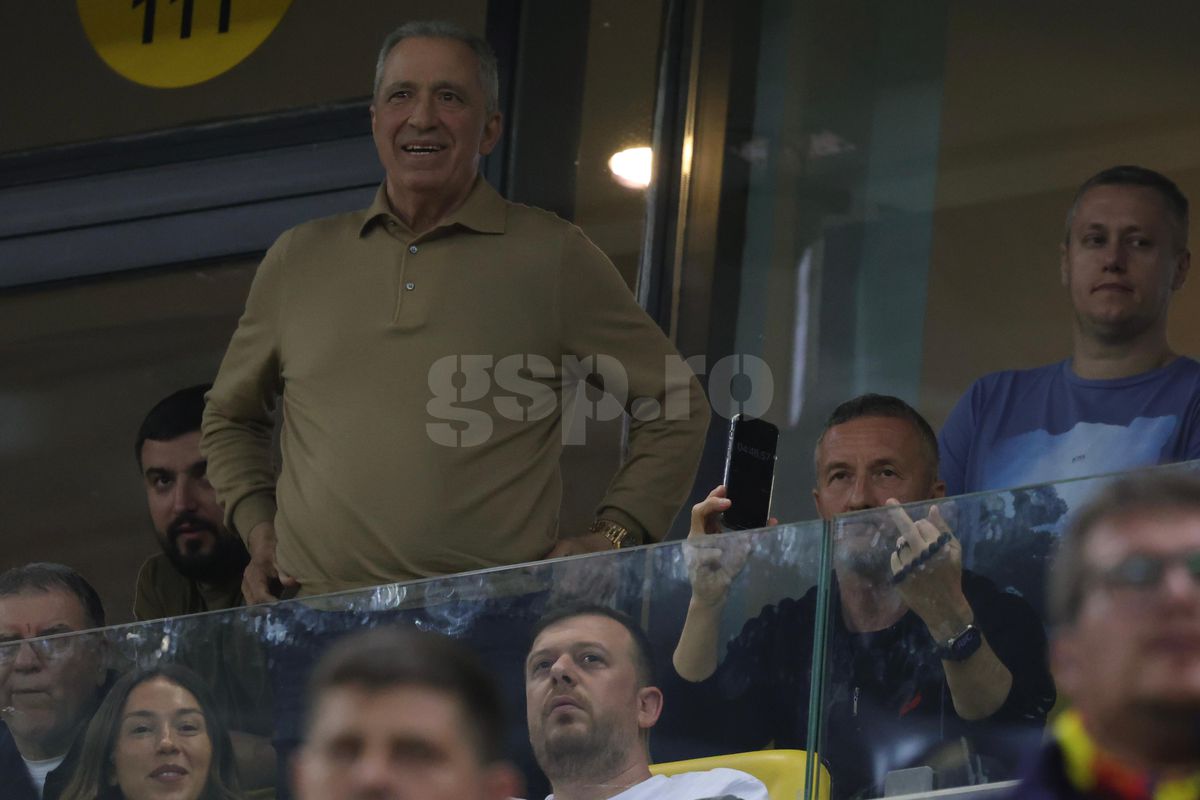 MM Stoica s-a luat de Caparco și Balaj după victoria cu Dinamo: „Așa e când te faci că muncești pe la emisiuni, dar stai acasă să mănânci ouă când echipa ta joacă meci de titlu”