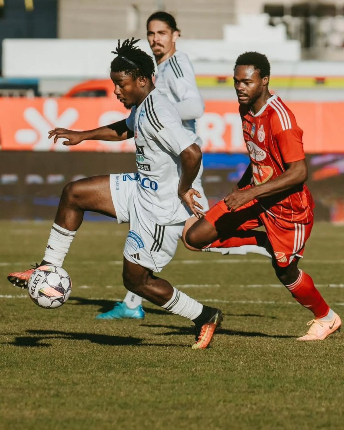 Adams Friday imagini carieră familie