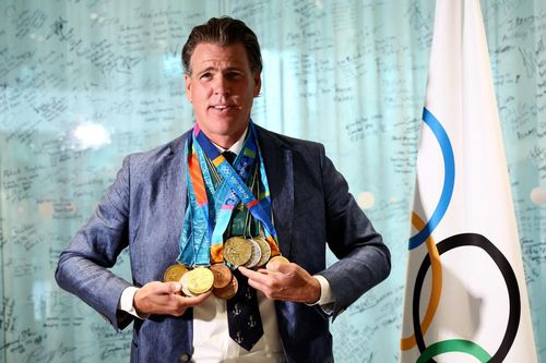 Multiplul campion olimpic la înot are medalii noi, în locul celor pierdute în incendiile din Los Angeles