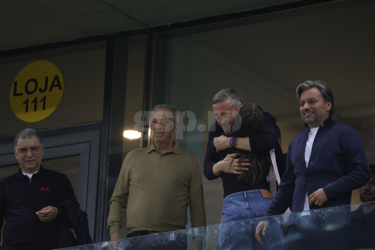 MM Stoica arată degetul mijlociu la finalul derby-ului FCSB - Dinamo