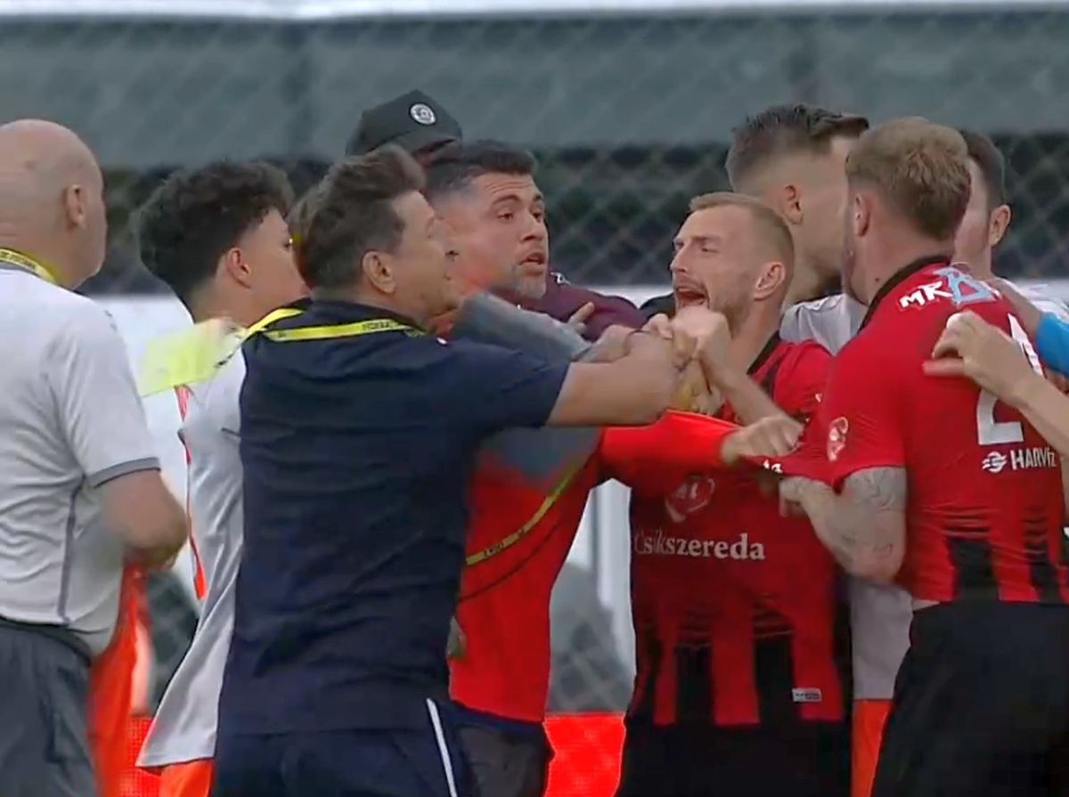 S-au luat la bătaie după Csikszereda - Metaloglobus » Surpriză imensă în Liga 2: calculele la promovare, date peste cap