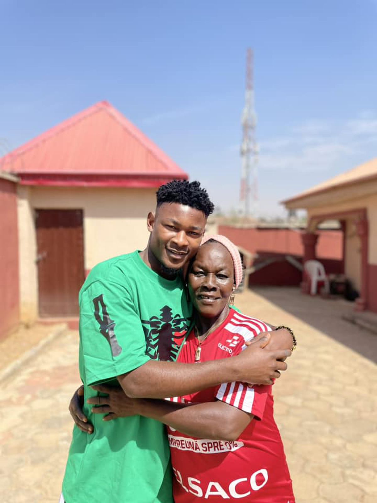 Adams Friday imagini carieră familie