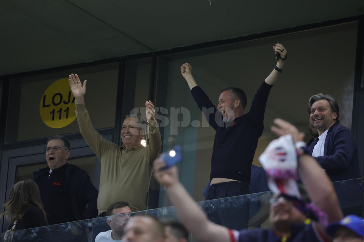 MM Stoica arată degetul mijlociu la finalul derby-ului FCSB - Dinamo