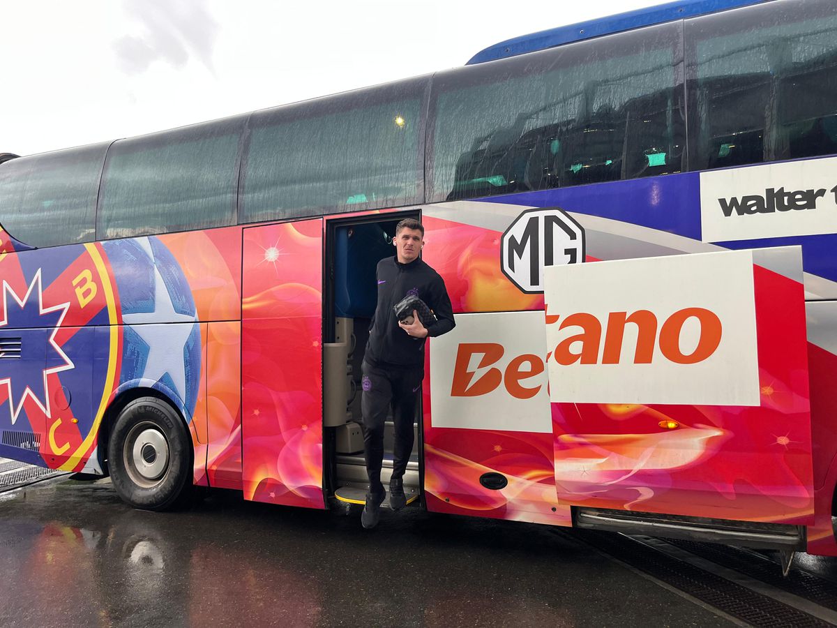 FCSB - Dinamo: sosire echipe