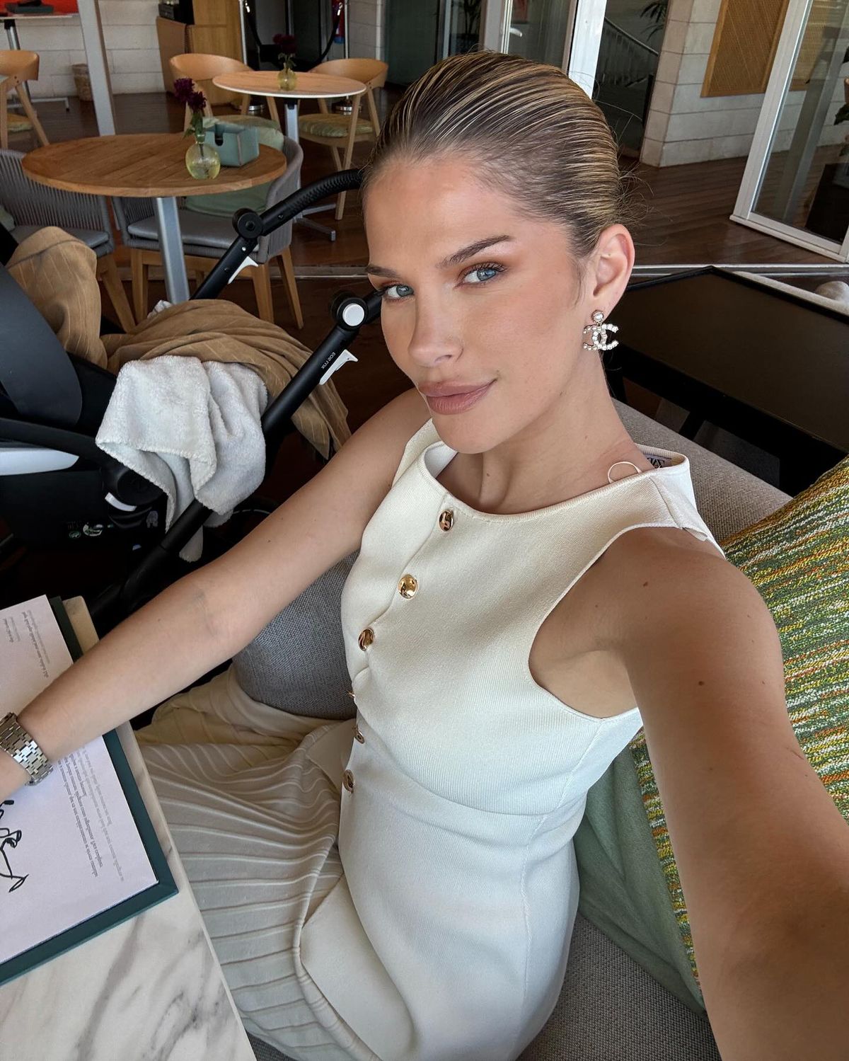 Fotbalistul care a investit în agricultură și-a schimbat religia pentru o frumoasă tânără din Serbia: a trecut la islam pentru Ajla