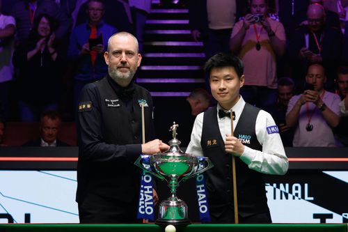 Un amator a devenit primul chinez din istorie care câștigă Campionatul Mondial de snooker! I-a demolat pe Ronnie O'Sullivan și Mark Williams