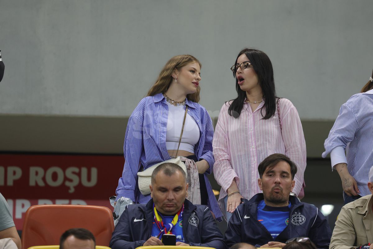 Love is in the air » Antonia și Daniel Bîrligea, momente tandre la finalul meciului FCSB - Dinamo