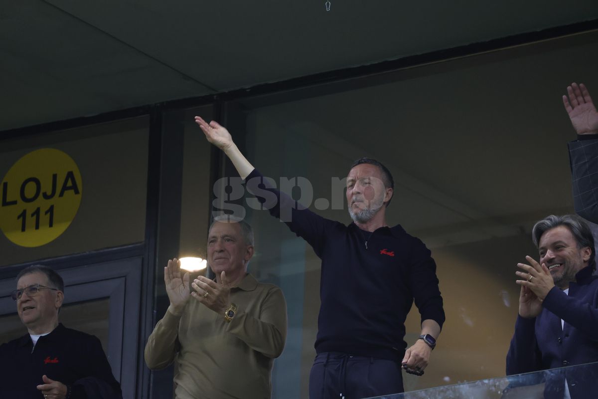 MM Stoica arată degetul mijlociu la finalul derby-ului FCSB - Dinamo