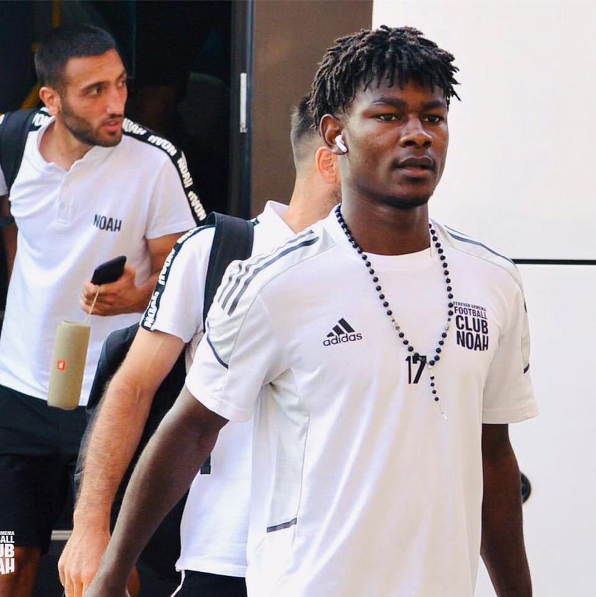 Adams Friday imagini carieră familie