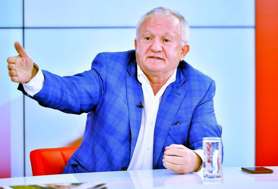 Adrian Porumboiu George Simion are un sfătuitor NEȘTIUT de la vârful fotbalului! Acum 20 de ani, i-a dat un bilețel: „În speranța că George va ajunge o glorie” + Reacția de azi a omului care îl susține pe fostul ultras: „Când o aud pe asta cu rușii...”