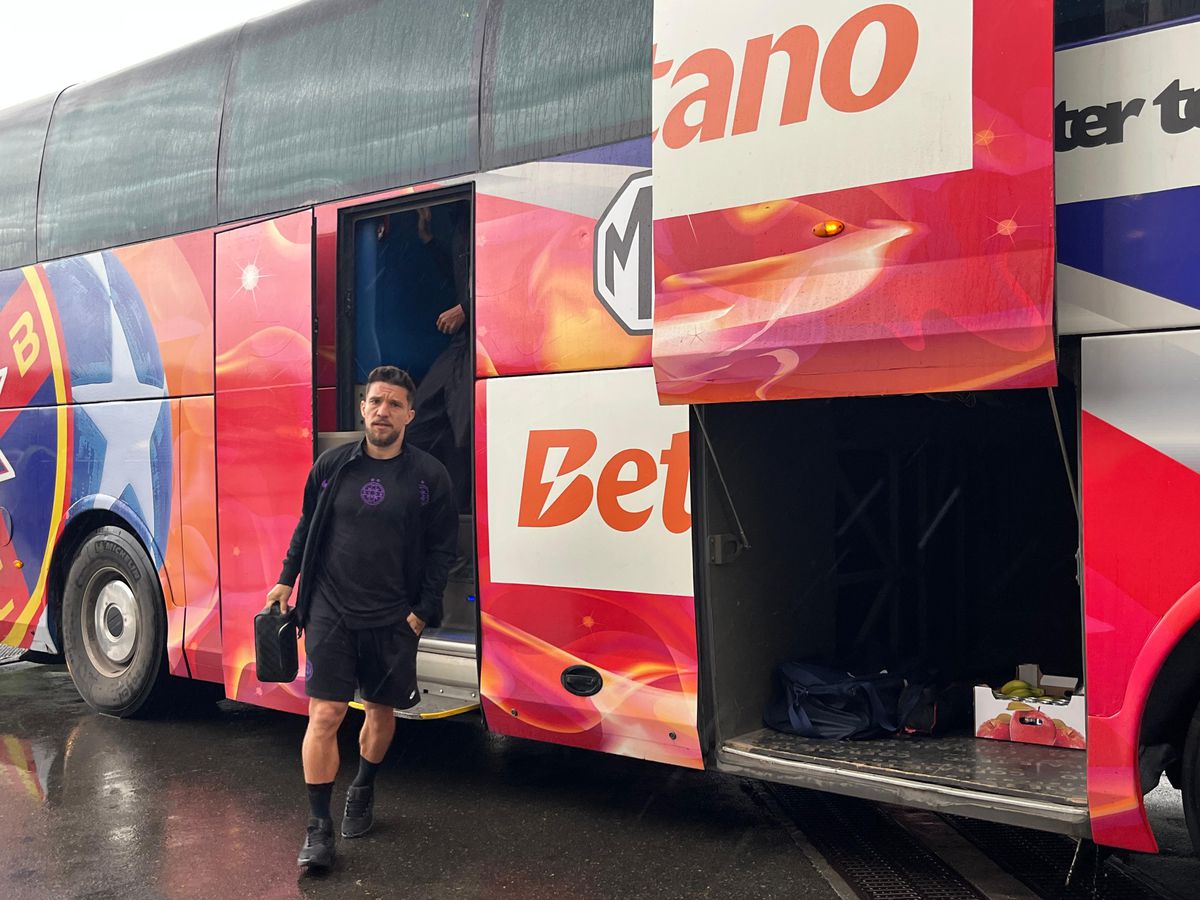 FCSB - Dinamo: sosire echipe