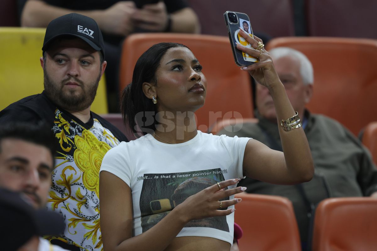 Soția lui Ngezana a atras din nou toate privirile pe Arena Națională » Cum a apărut la derby: detaliile surprinse în tribune