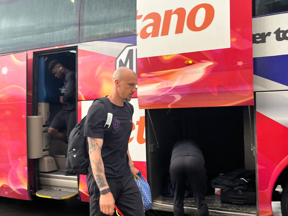 FCSB - Dinamo: sosire echipe