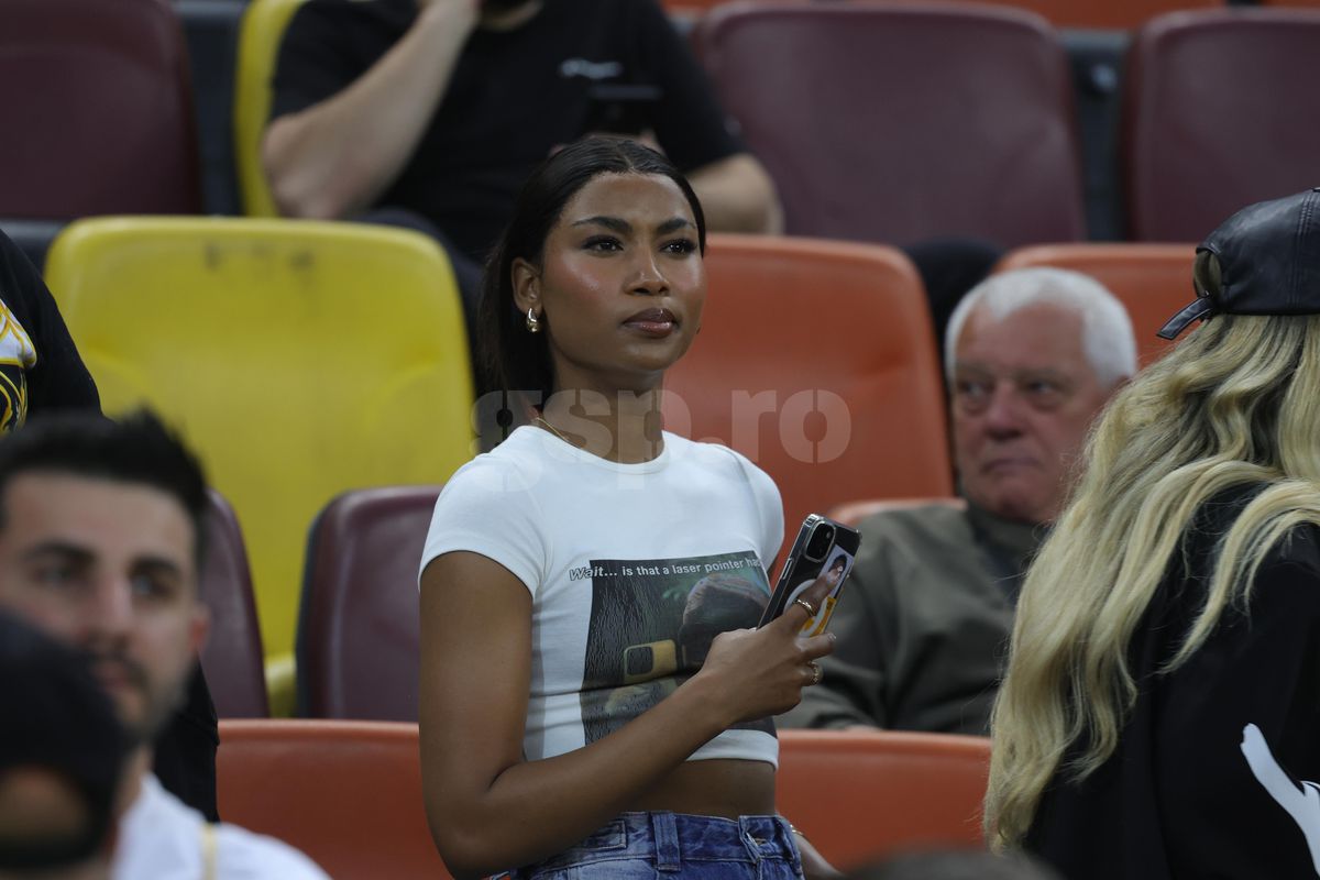 Soția lui Ngezana a atras din nou toate privirile pe Arena Națională » Cum a apărut la derby: detaliile surprinse în tribune