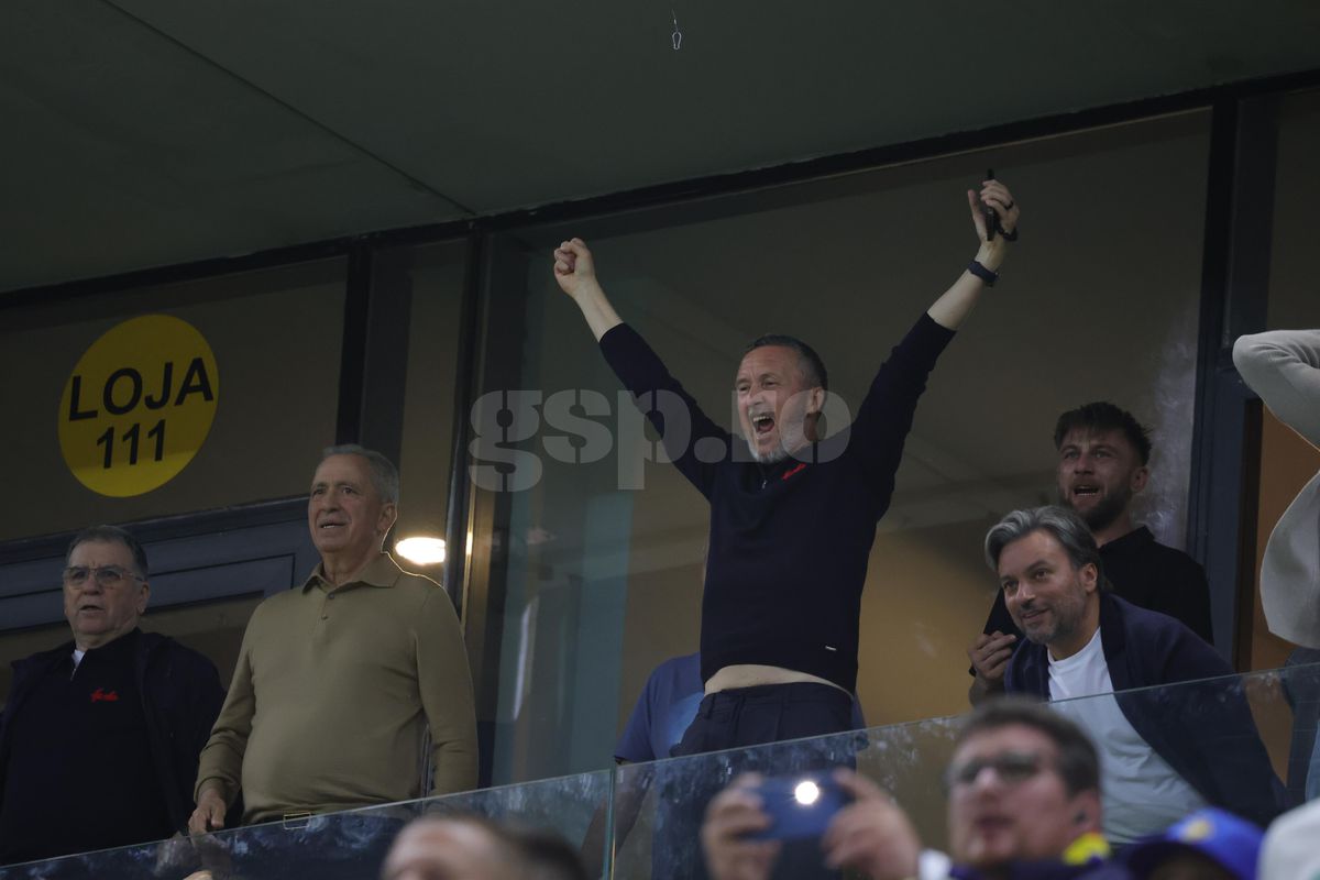 MM Stoica arată degetul mijlociu la finalul derby-ului FCSB - Dinamo