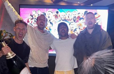 Leverkusen i-a stricat petrecerea lui Bayern » Doar 4 jucători la restaurant, Neuer a gătit acasă!