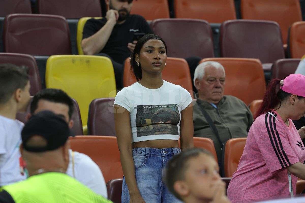 Soția lui Ngezana a atras din nou toate privirile pe Arena Națională » Cum a apărut la derby: detaliile surprinse în tribune