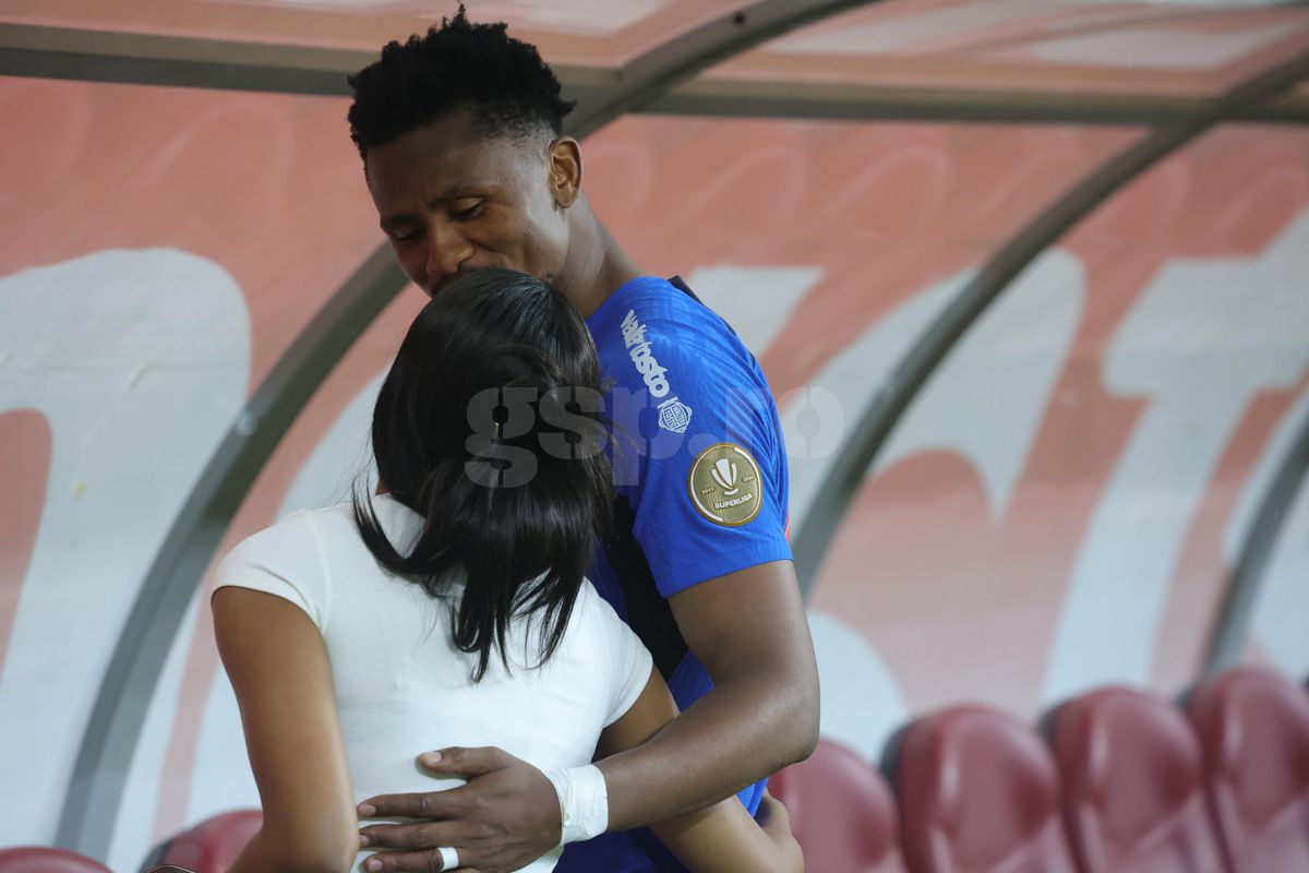 Soția lui Ngezana, pe Arena Națională la derby-ul dintre FCSB - Dinamo