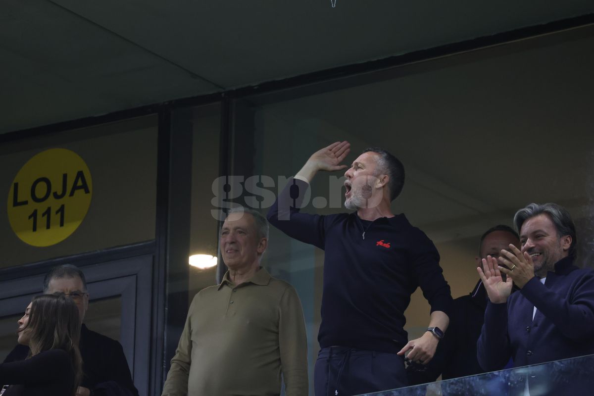 MM Stoica s-a luat de Caparco și Balaj după victoria cu Dinamo: „Așa e când te faci că muncești pe la emisiuni, dar stai acasă să mănânci ouă când echipa ta joacă meci de titlu”