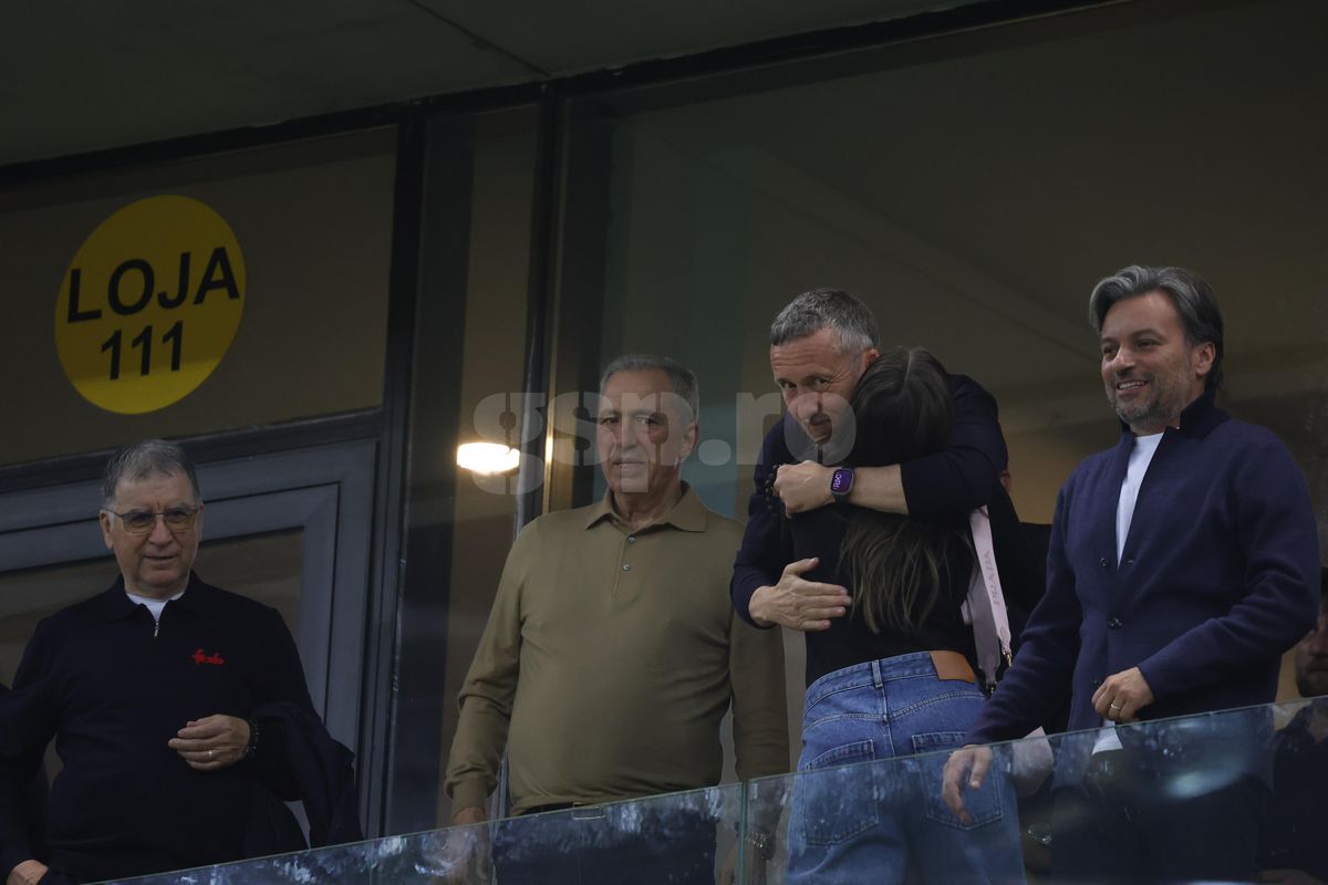 MM Stoica arată degetul mijlociu la finalul derby-ului FCSB - Dinamo