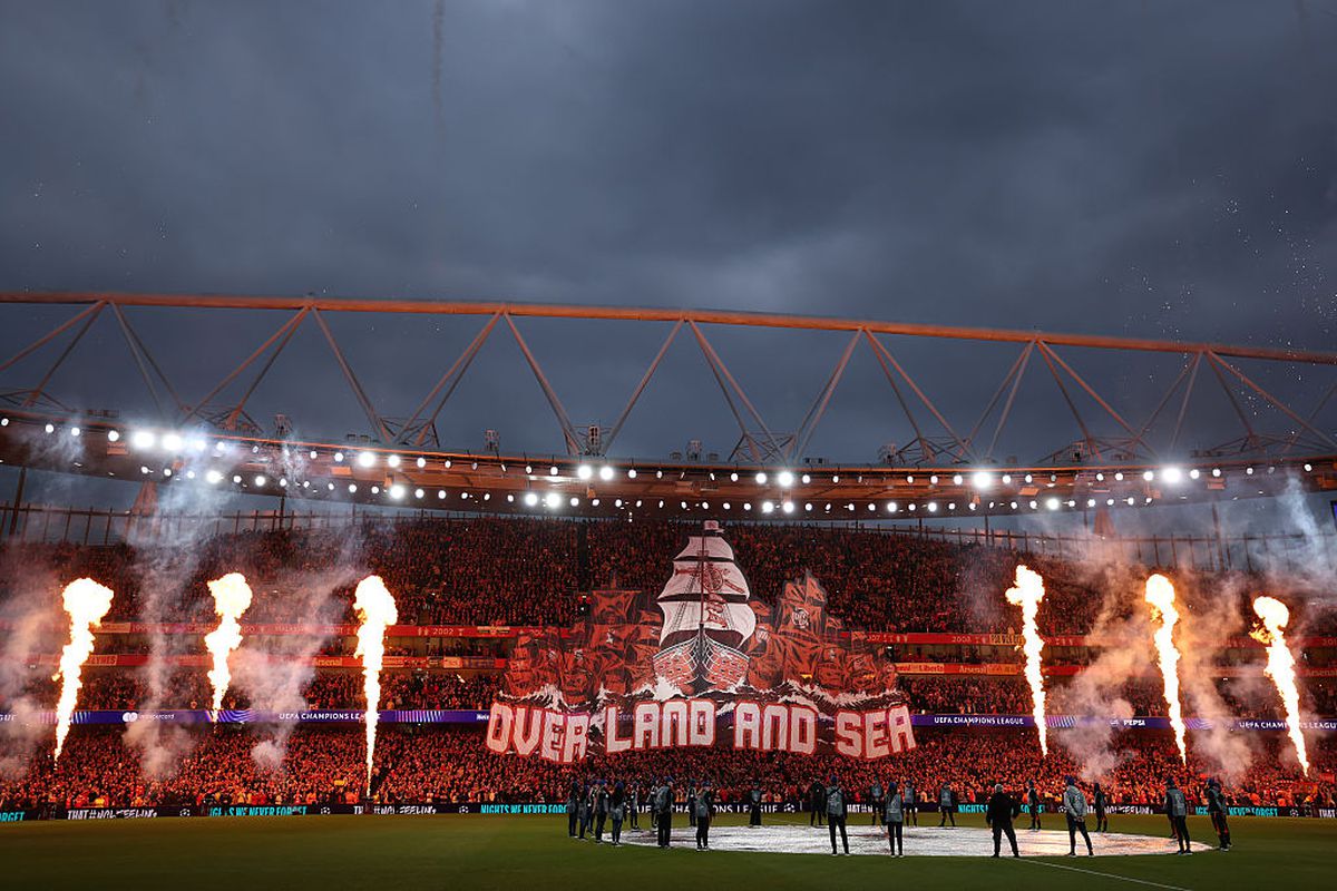 Scenografia de la Arsenal - Atletico Madrid