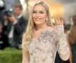 Lindsey Vonn a strălucit la Met Gala, cu o rochie care a fost creată în 4.000 de ore » Vedetele au atras atenția cu ținute extravagante