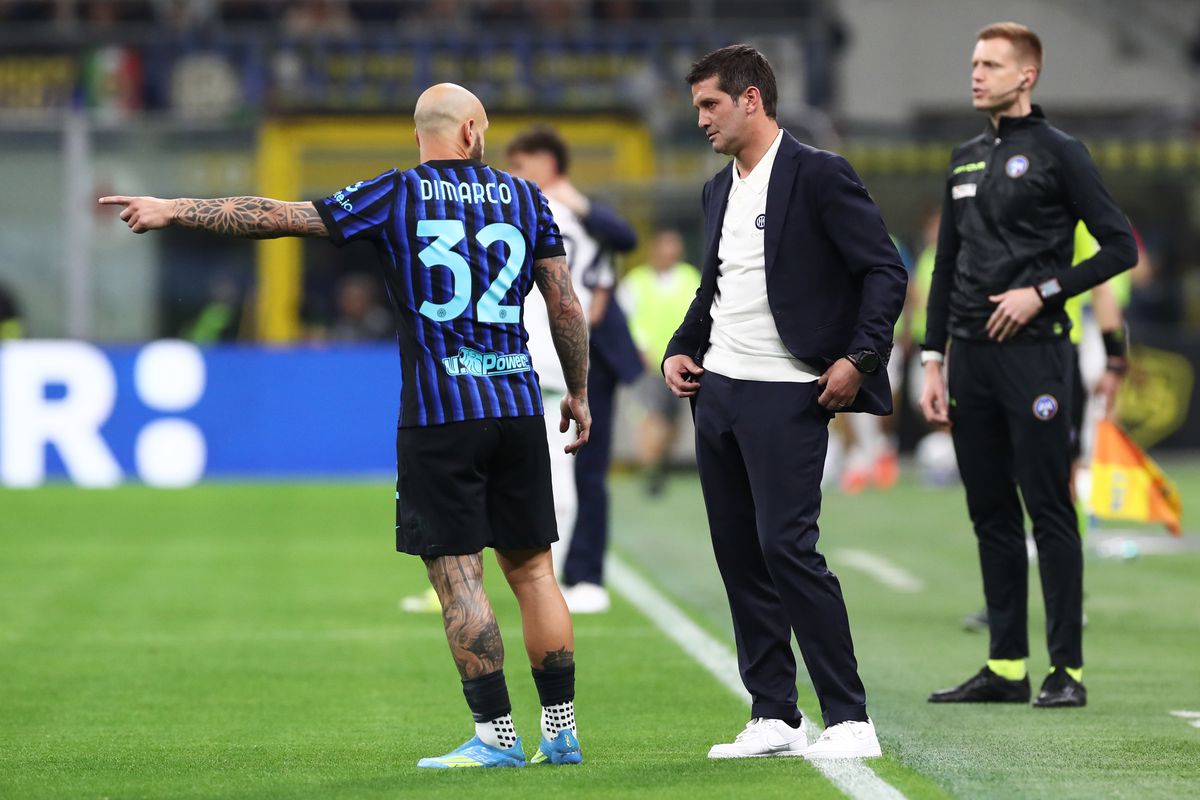 Tatăl vedetei lui Chivu la Inter e vânzător de fructe și are o relație aparte cu fiul lui: „La noi e lege!”