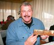Helmut Duckadam cu trofeul Gazetei, foto: GSP
