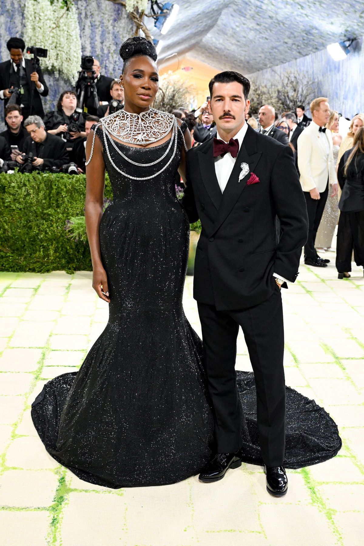 Lindsey Vonn, strălucitoare la Met Gala. Venus Williams, cu trofeul la gât. Dar nimeni nu era pregătit pentru costumația lui Osaka!