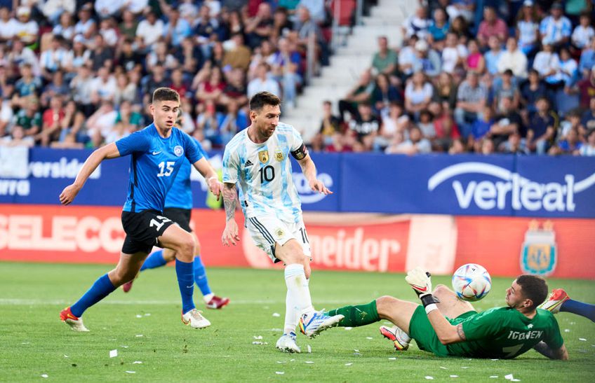 Lionel Messi (34 de ani) a marcat toate golurile Argentinei în amicalul câștigat astăzi în fața Estoniei, scor 5-0. Starul „pumelor” a fost aspru criticat pentru felul în care a gestionat faza celei de-a patra reușite.