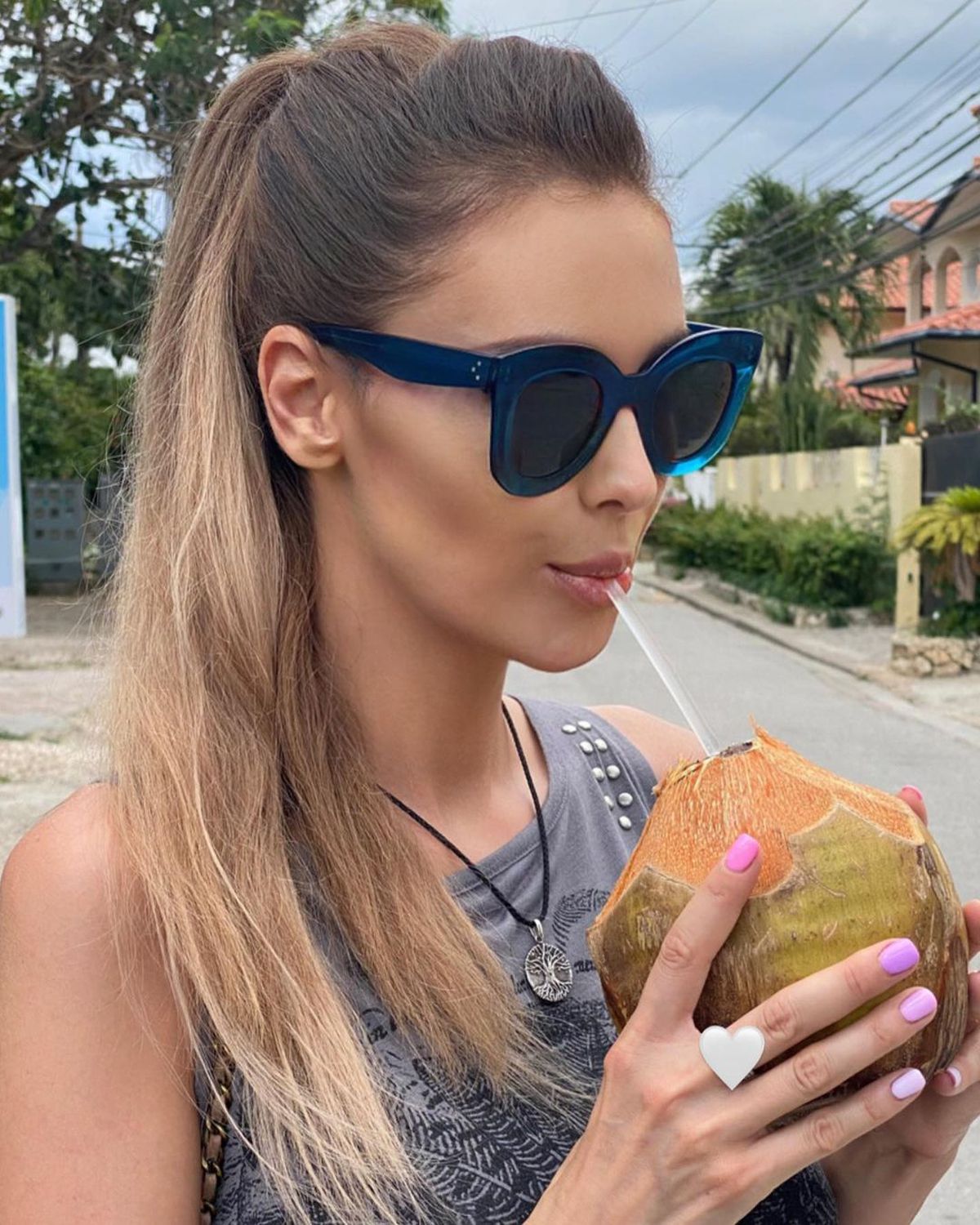 Fosta iubită a lui Horia Tecău s-a cuplat cu „domnul Dan” de la Survivor. Primele imagini