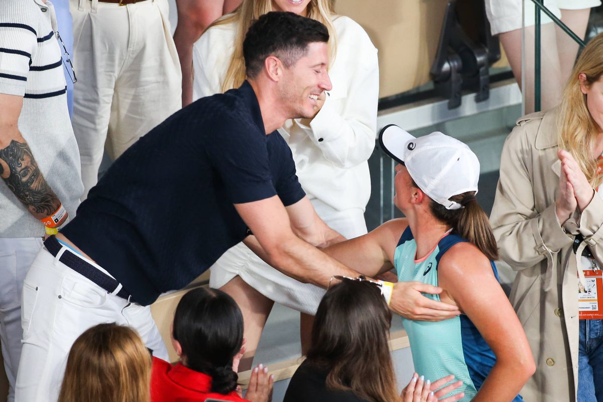 Lewandowski a fost în tribune la finala Roland Garros » Iga Swiatek, șocată când l-a văzut