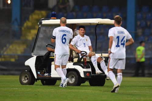 Iulian Cristea, accidentat în Muntenegru - România 2-0