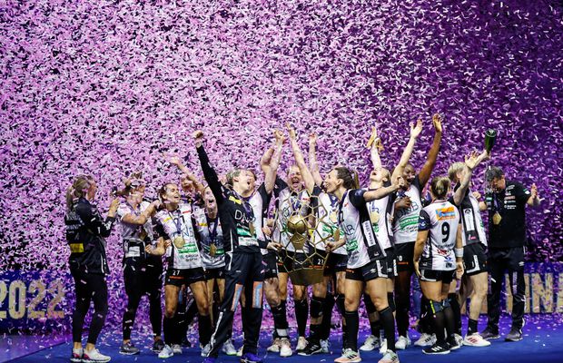 Campioană în infern » Kristiansand învinge pe terenul lui Gyor, în fața a peste 15.000 de oameni, și câștigă a doua oară consecutiv trofeul Ligii Campionilor