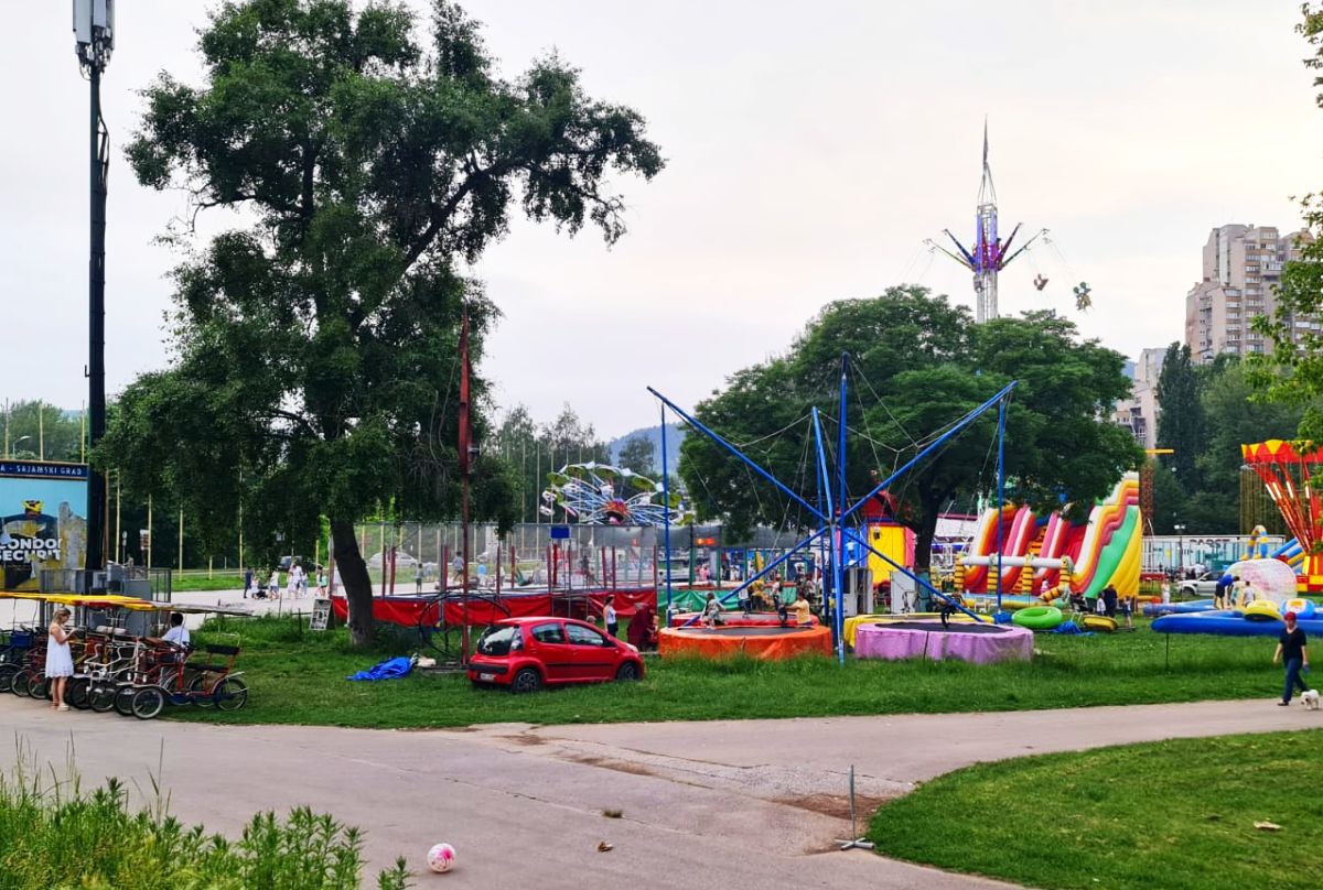 Din Muntenegru, la bâlci! » Ce au găsit „tricolorii” la Zenica