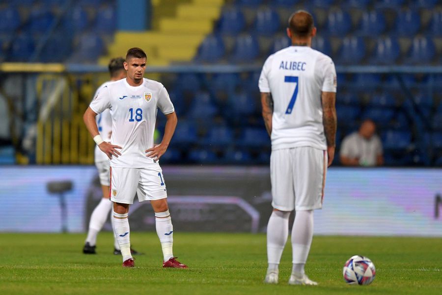 Răzvan Marin, stânga Ne facem că jucăm fotbal