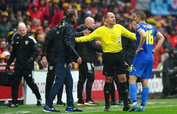 Ucrainenii acuză, după ratarea Mondialului: „Autogolul și arbitrajul lui Lahoz au calificat Țara Galilor”