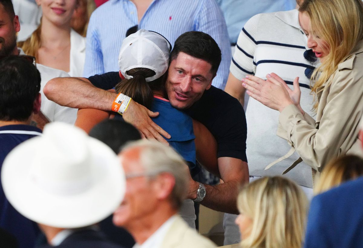 Lewandowski a fost în tribune la finala Roland Garros » Iga Swiatek, șocată când l-a văzut