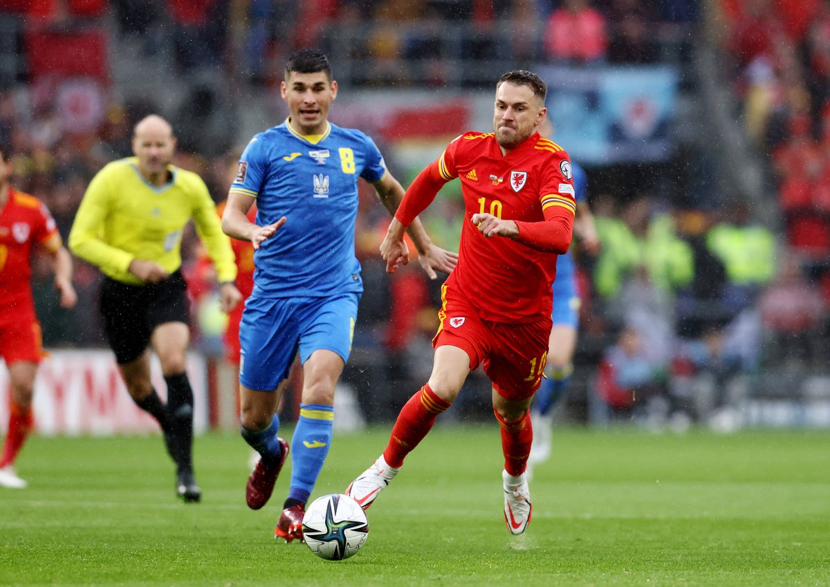 Căpitanul a rupt inima Ucrainei » Autogolul lui Yarmolenko a trimis-o pe Țara Galilor la Mondial, în ploaia torențială de la Cardiff
