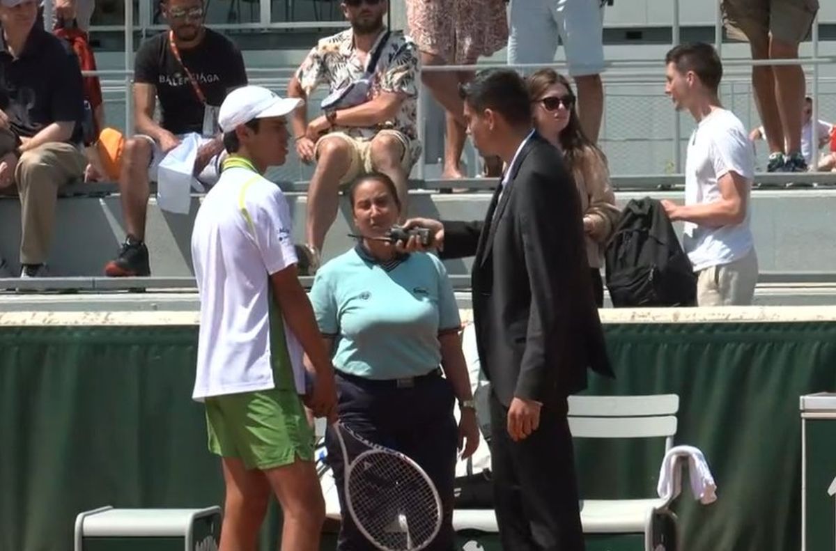 Rodrigo Pacheco, obligat să schimbe echipamentul la Roland Garros 2023